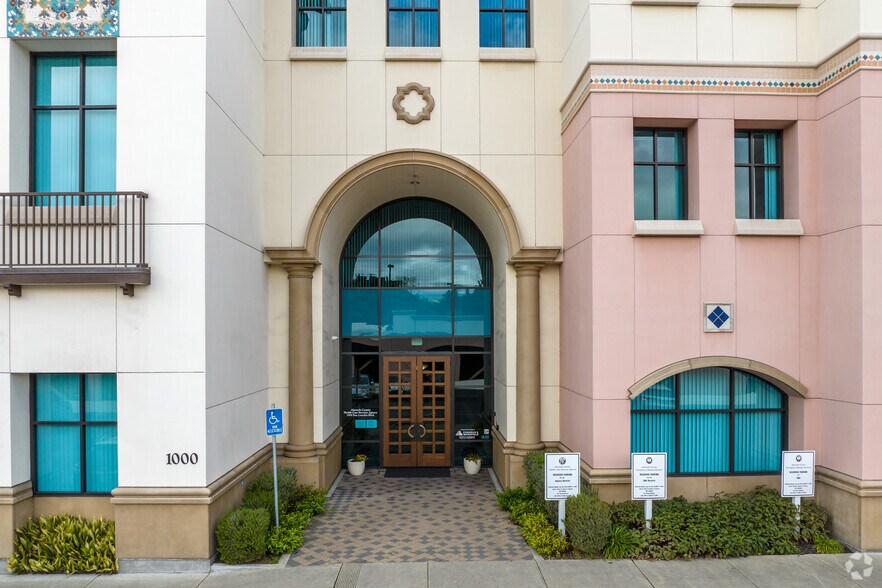 More Photos Of 1000 San Leandro Blvd, San Leandro Office For Sale