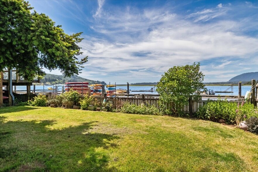 More Photos Of 278 Marine Dr, Wheeler Marina For Sale