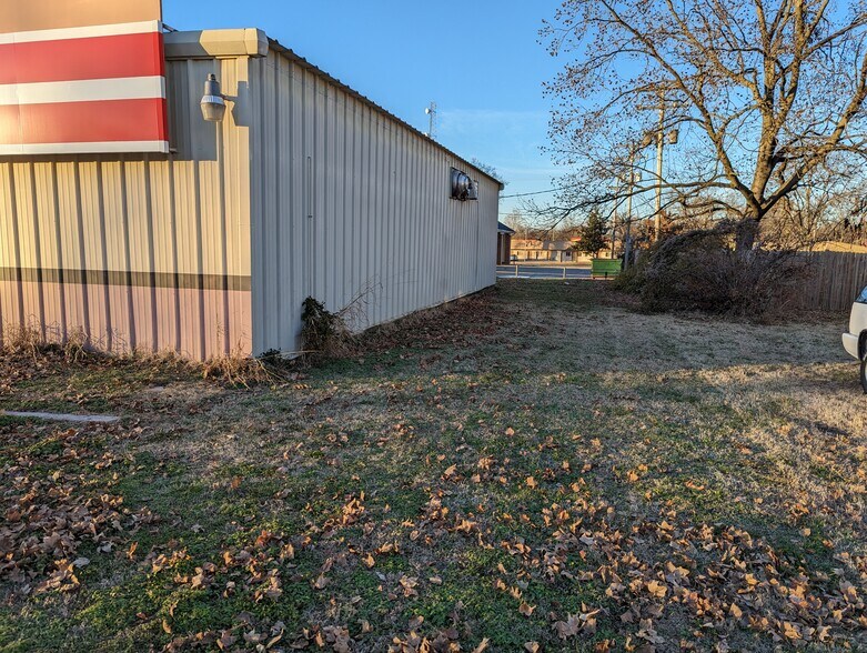 More Photos Of 150 S Grand Ave, Greenfield Freestanding For Sale