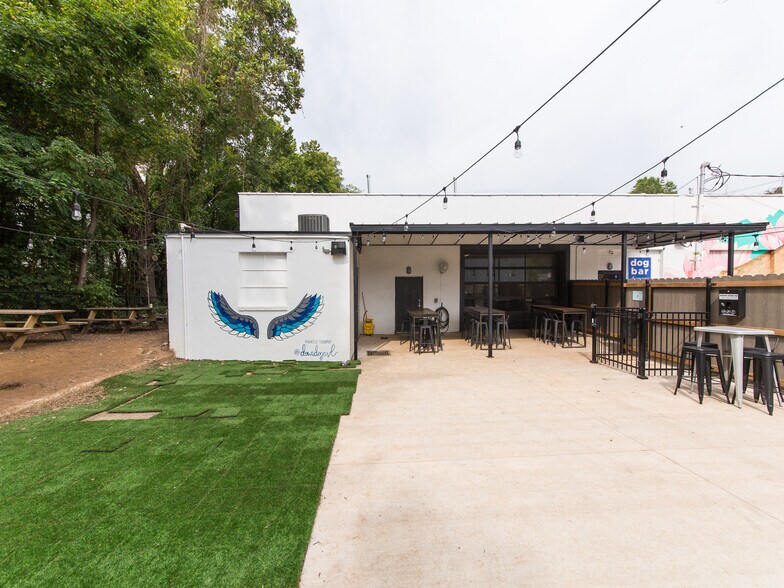 More Photos Of 51 Sweeten Creek Rd, Asheville Freestanding For Lease