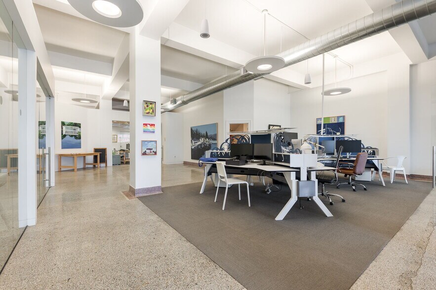 More Photos Of 811 N Broadway Ave, Oklahoma City Office For Lease