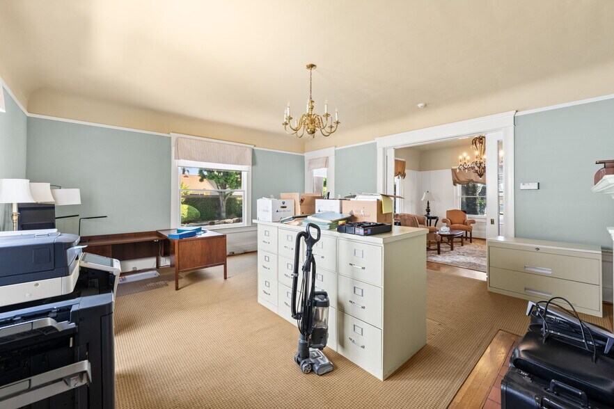 More Photos Of 503 W Palm Dr, Placentia Office Residential For Lease