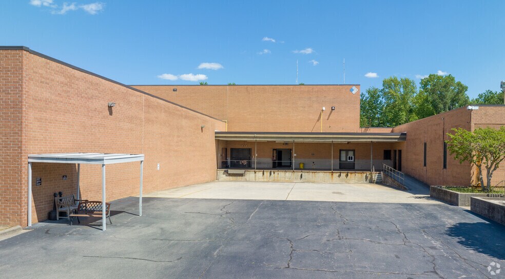 More Photos Of 458 Whitfield St, Fayetteville Manufacturing For Lease