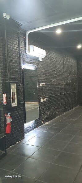 More Photos Of 65 Scholes St, Brooklyn Storefront Retail Residential For Lease