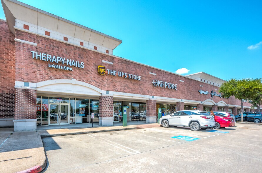 More Photos Of 2720-2850 E Broadway St, Pearland Unknown For Lease
