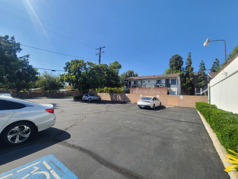 More Photos Of 231 N Indian Hill Blvd, Claremont Medical For Lease
