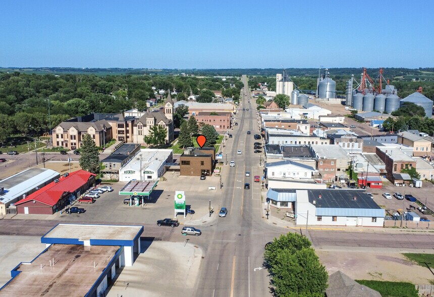 More Photos Of 102 W 5th St, Canton General Retail For Sale