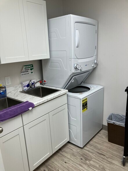 More Photos Of 900 Pine St, Englewood Medical For Sale