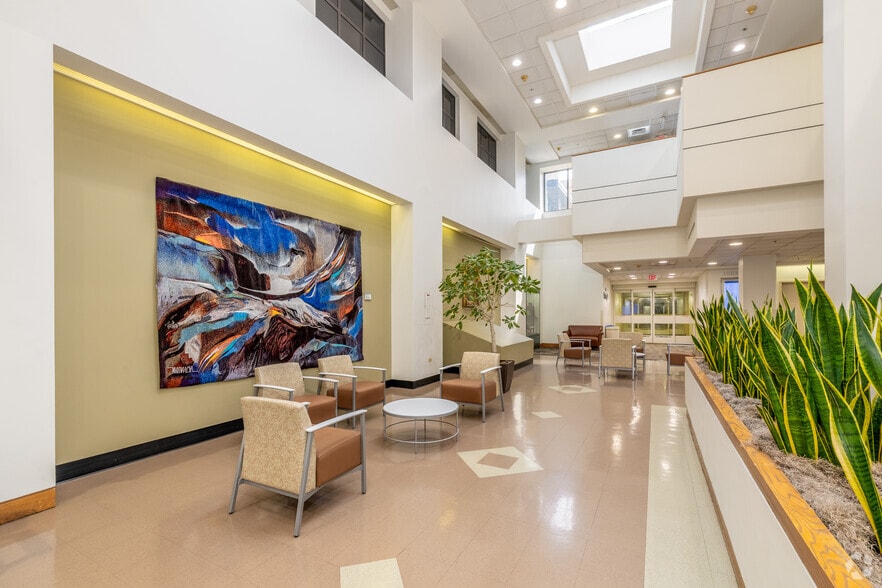 More Photos Of 3825 Highland Ave, Downers Grove Unknown For Lease