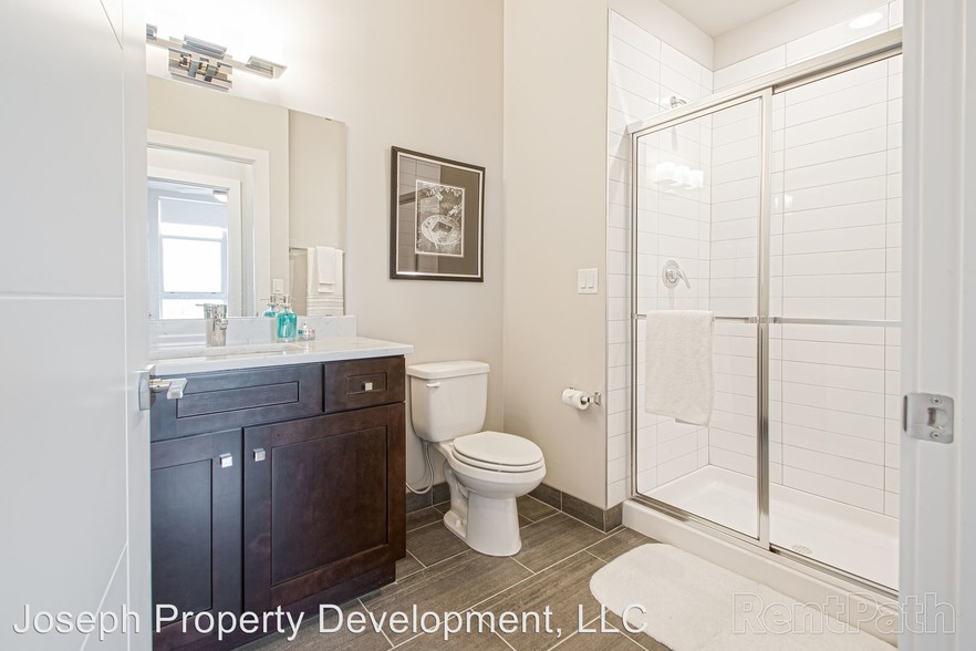 More Photos Of 4175 N Oakland Ave, Shorewood Multifamily For Sale