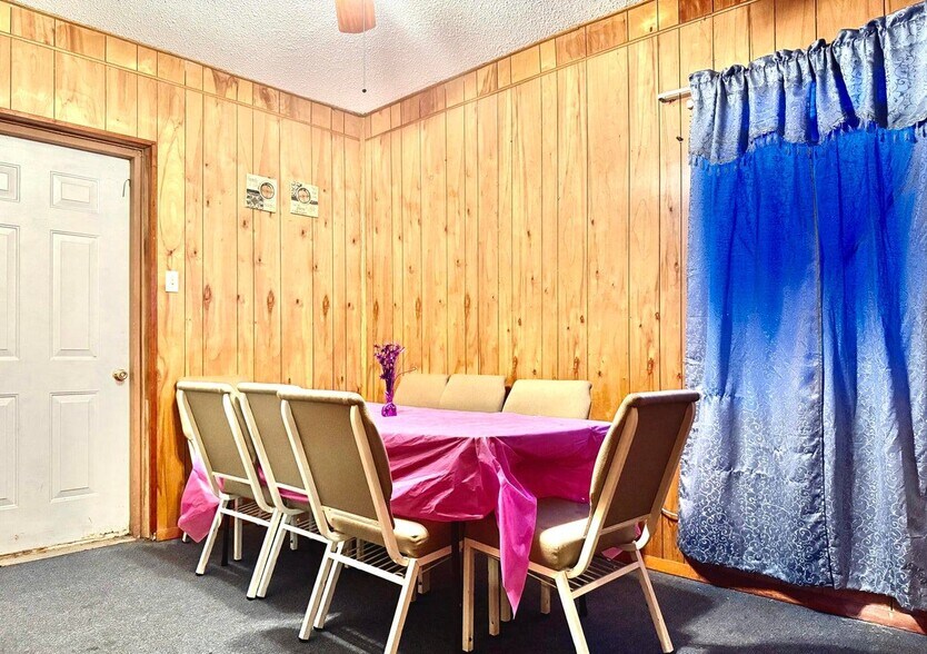 More Photos Of 101 Sesame St, Palatka Specialty For Sale