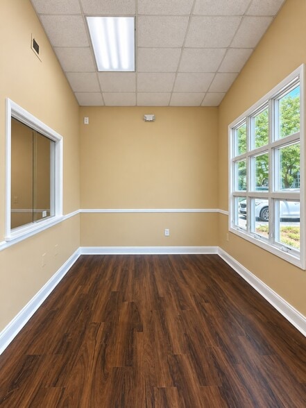More Photos Of 603A Omni Dr, Hillsborough Medical For Lease