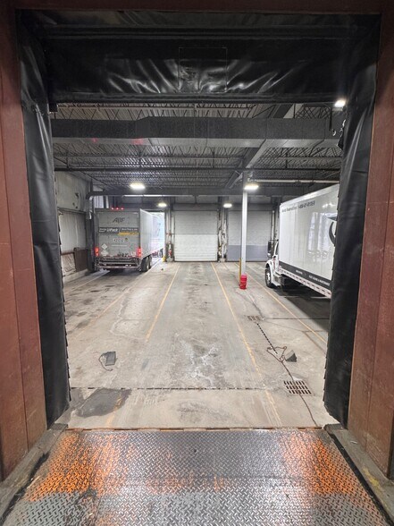 More Photos Of 36 River Rd, Essex Junction Warehouse For Lease