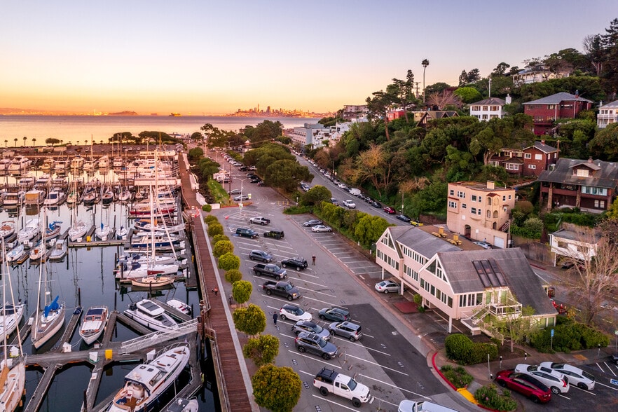 More Photos Of 900 Bridgeway, Sausalito Medical For Sale