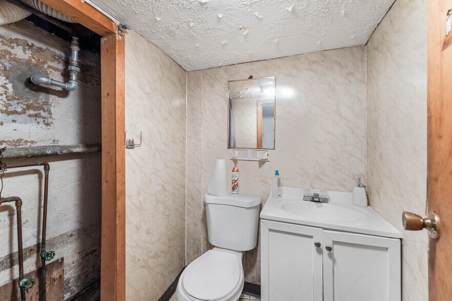 More Photos Of 900 E Baltimore Ave, Linden Specialty For Sale