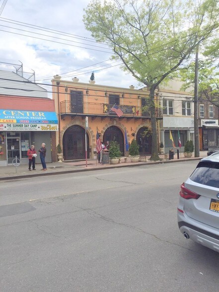 More Photos Of 222 Avenue U, Brooklyn Restaurant For Sale