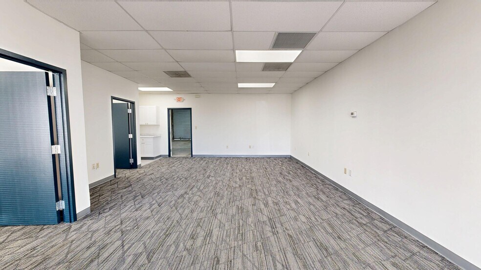 More Photos Of 4900 Creekside Dr, Clearwater Unknown For Lease