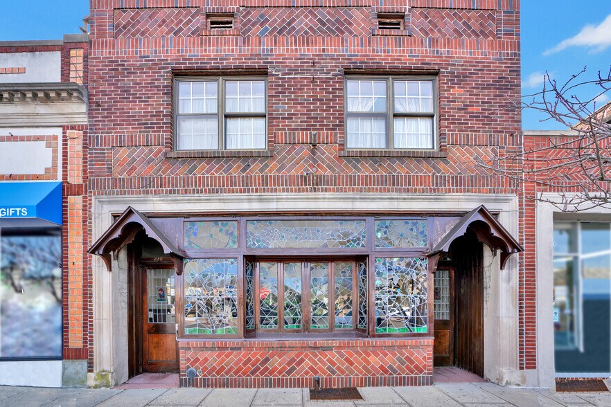 More Photos Of 370 Mamaroneck Ave, Mamaroneck Storefront Retail Residential For Lease