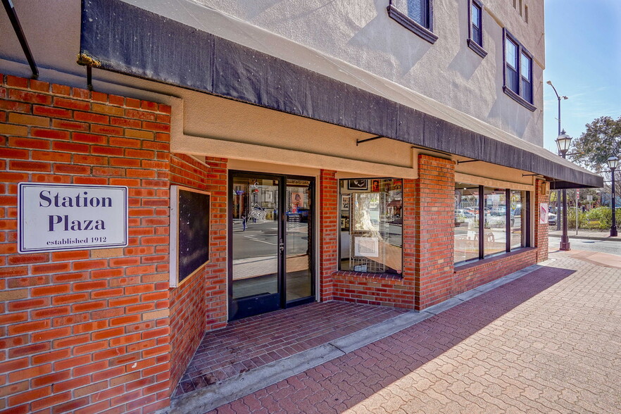 More Photos Of 411-413 Ferry St, Martinez Storefront Retail Office For Sale