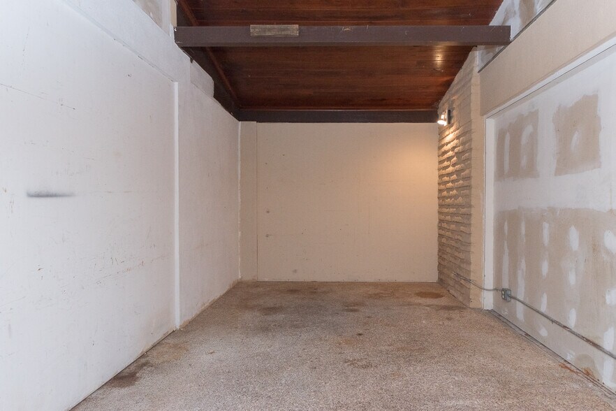 More Photos Of 300 S Saturn Ave, Clearwater Flex For Sale