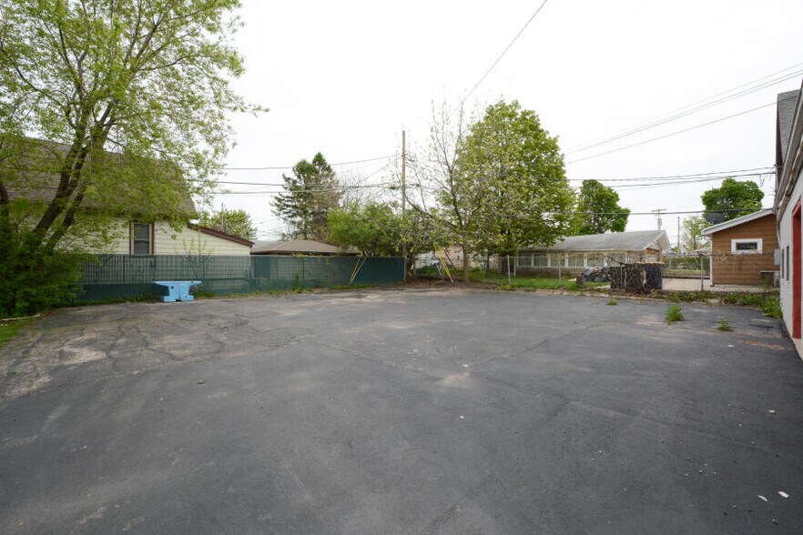 More Photos Of 1112 S 60th St, Milwaukee Daycare Center For Sale