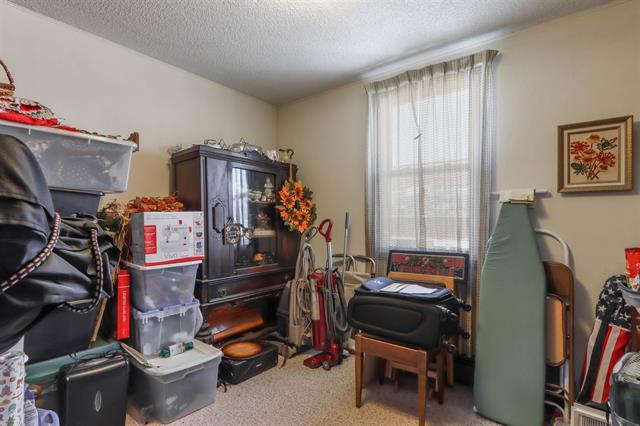 More Photos Of 401-405 S Central Ave, Marshfield Storefront For Sale