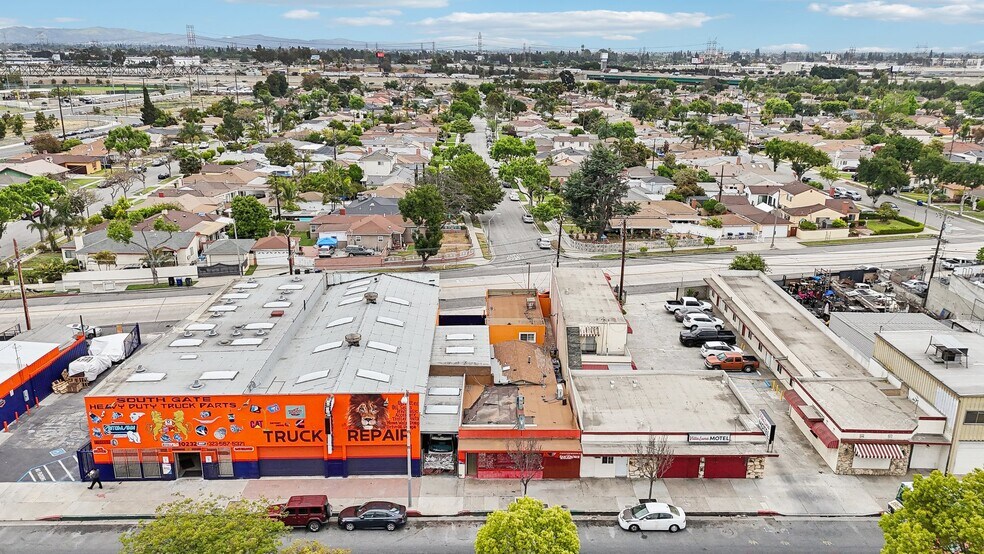 More Photos Of 10240 Atlantic Ave, South Gate Storefront For Sale