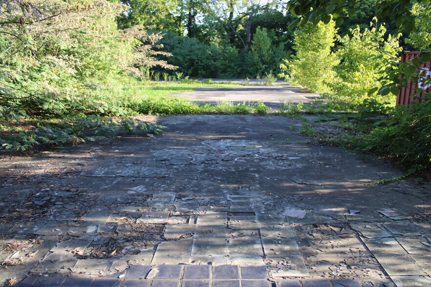 More Photos Of 240 E Trigg Ave, Memphis Land For Sale