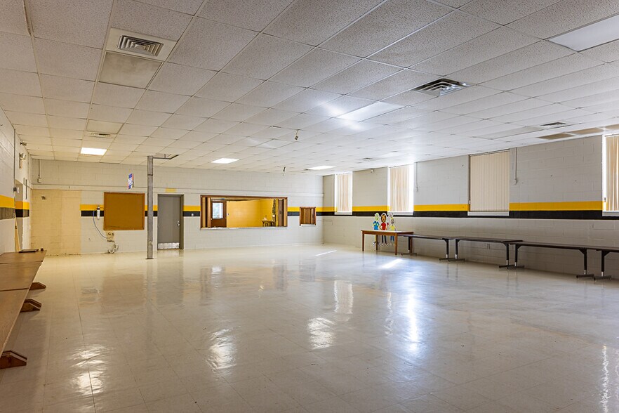 More Photos Of 3500 W Pines Rd, Greeneville Schools For Sale