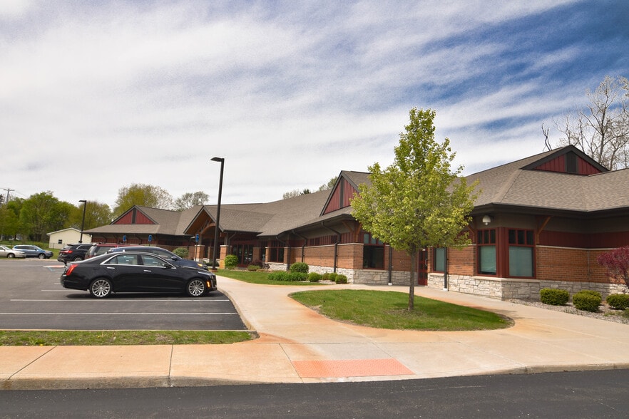 More Photos Of 5161 B Dr S, Battle Creek Medical For Lease