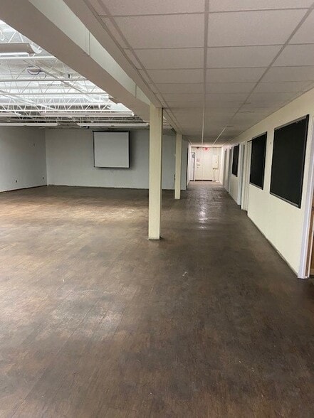 More Photos Of 141 North Ave, Bridgeport Manufacturing For Lease