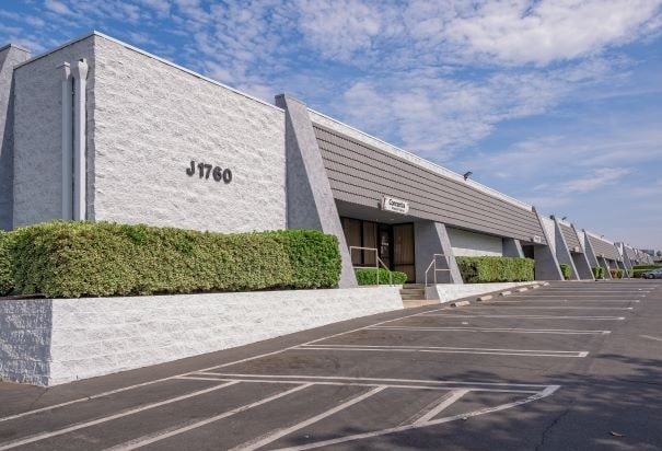 More Photos Of 1600 Chicago Ave, Riverside Unknown For Lease