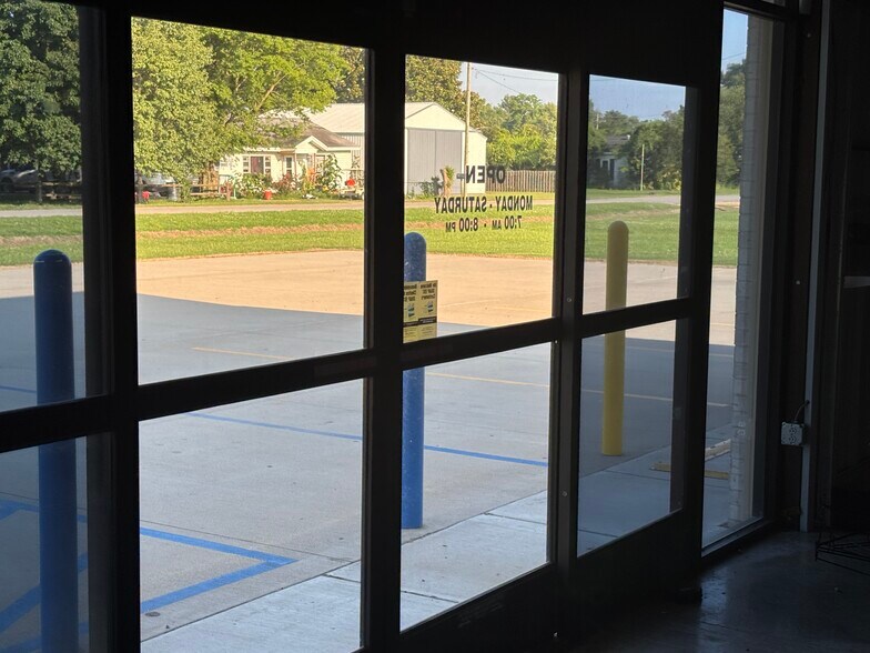 More Photos Of 711 Main St, Hornersville Freestanding For Sale