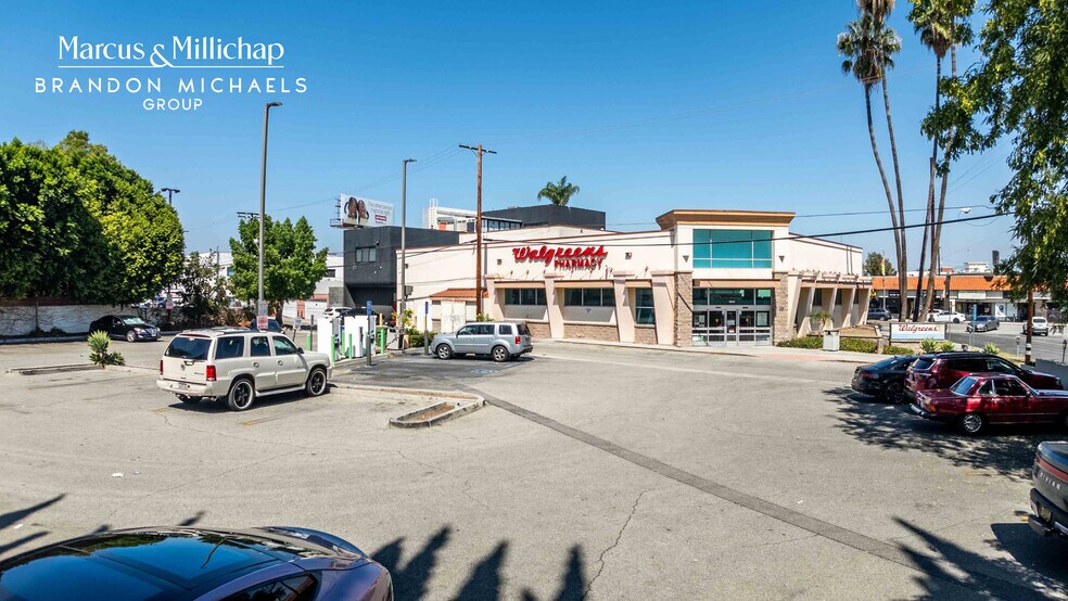 More Photos Of 18568 Ventura Blvd, Tarzana Drugstore For Sale
