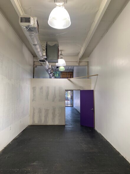 More Photos Of 7318 Melrose Ave, Los Angeles Storefront Retail Office For Sale