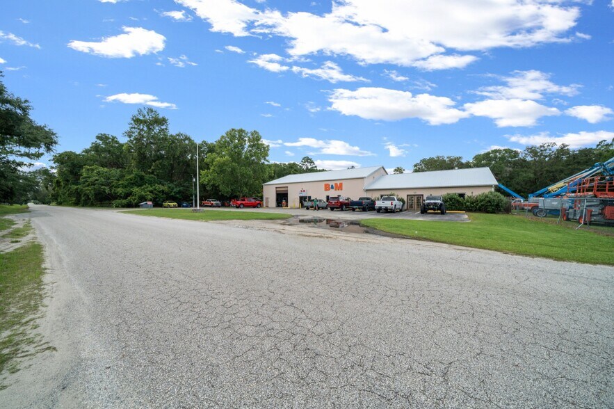 More Photos Of 7722 SE 126th Pl, Belleview Warehouse For Lease