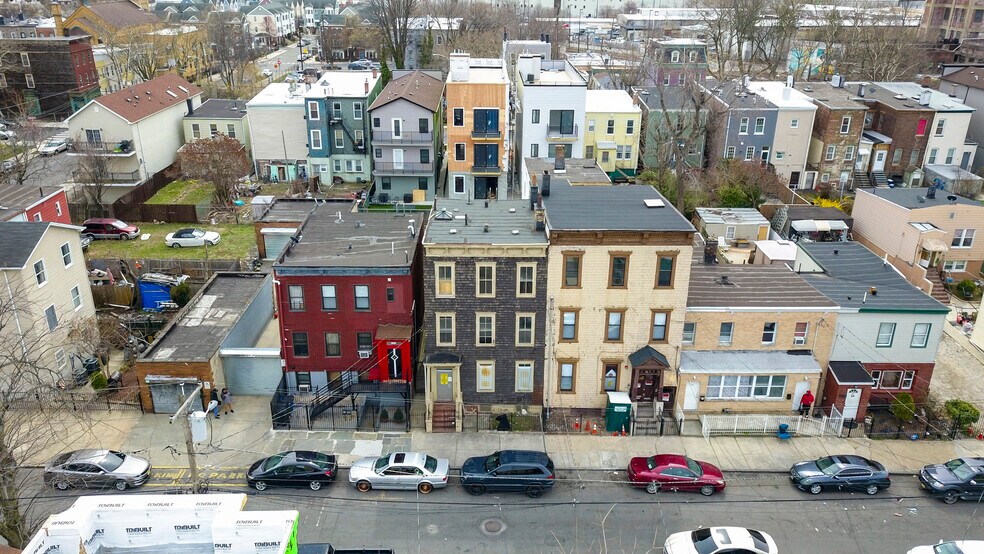 118 Van Horne St, Jersey City, NJ 07304 Apartments For Sale