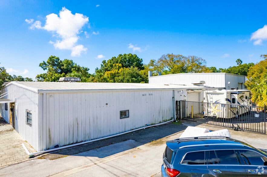 More Photos Of 1608 N 24th St, Tampa Warehouse For Lease