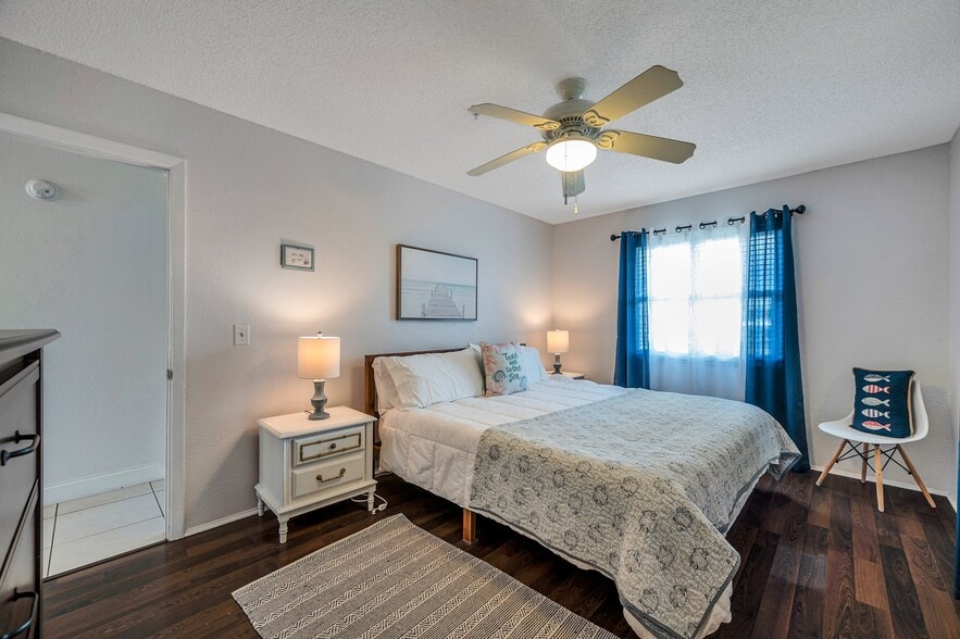 More Photos Of 1809 Gulf Blvd, Indian Rocks Beach Apartments For Sale