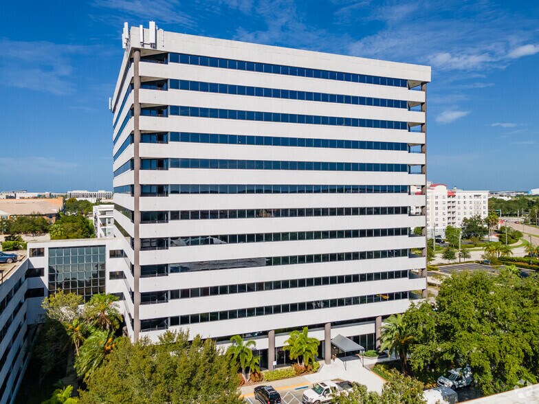 More Photos Of 2203 N Lois Ave, Tampa Office For Lease
