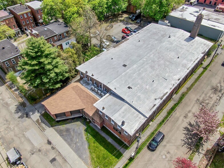 More Photos Of 24 Johnes St, Newburgh Light Manufacturing For Lease