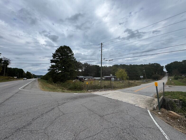 More Photos Of 2033 Winchester Rd, Anniston Flex For Sale