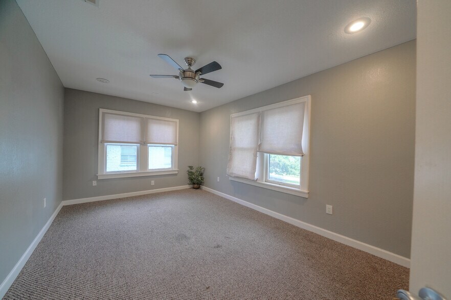 More Photos Of 2424 Southmore Blvd, Houston Medical For Lease