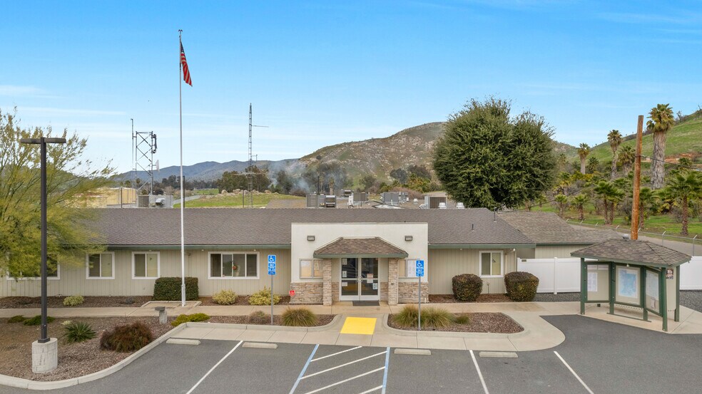More Photos Of 32588 CA-190, Springville Office For Sale