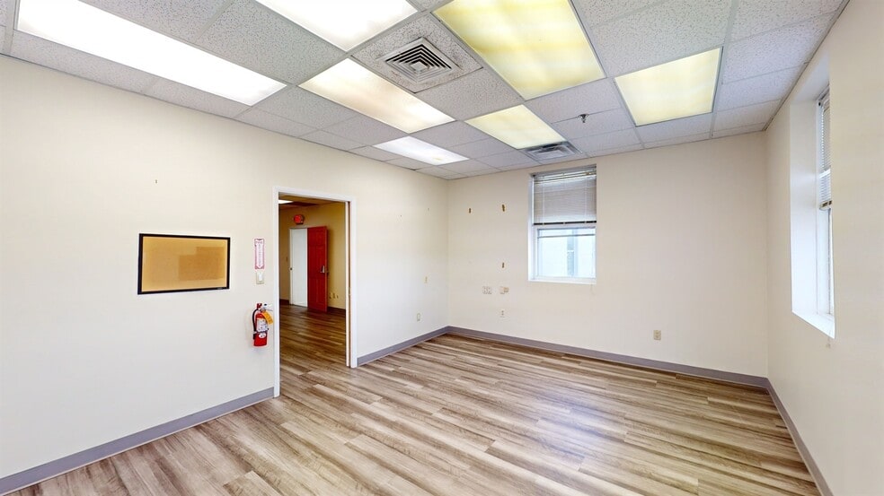 More Photos Of 15-01 Broadway, Fair Lawn Medical For Sale