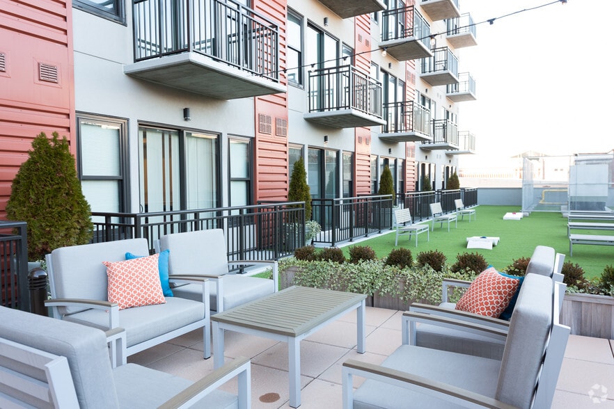 More Photos Of 728 Market St, Chattanooga Apartments For Sale