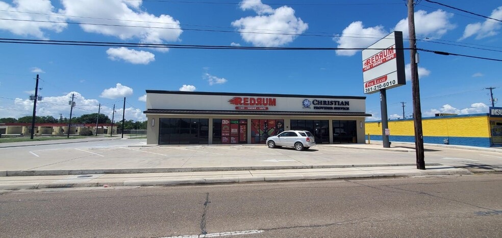 Primary Photo Of 1202 E Rio Grande St, Victoria Freestanding For Lease