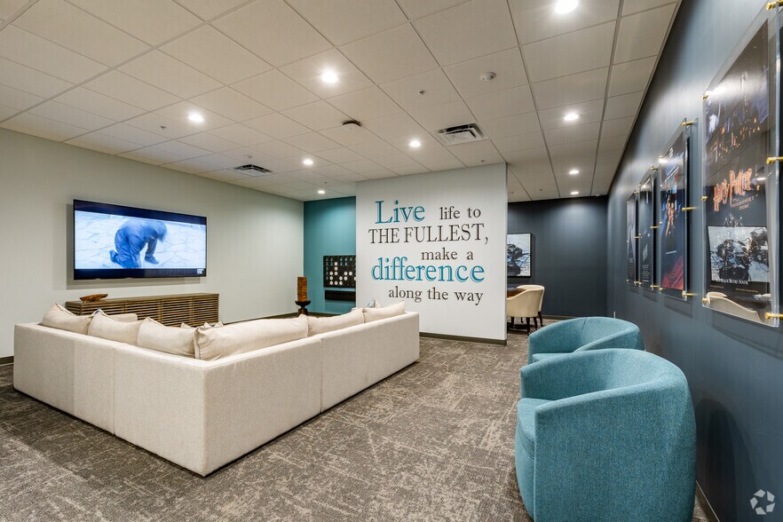 More Photos Of 361 N ROSALIND AVE, Orlando Apartments For Lease