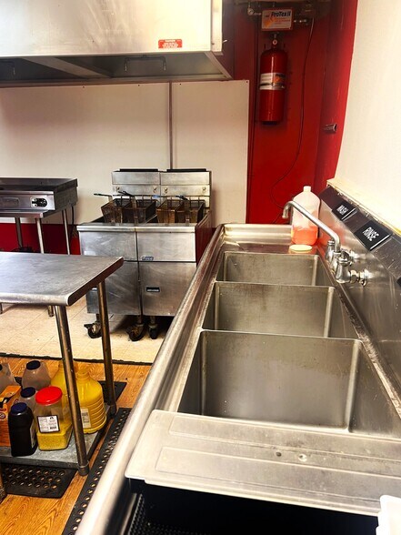 More Photos Of 112 Main St, Barnesville Restaurant For Sale