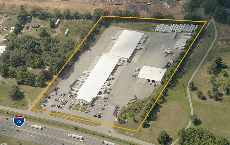 Primary Photo Of 415 Highway 183, Piedmont Truck Terminal For Lease